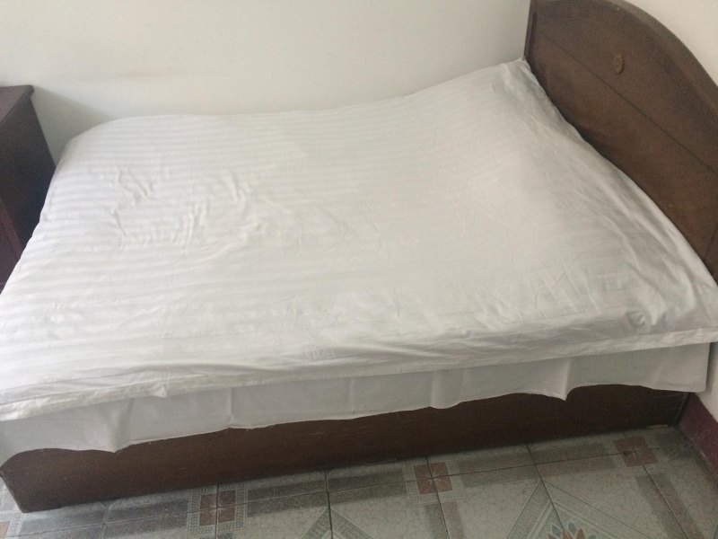 hotelPic