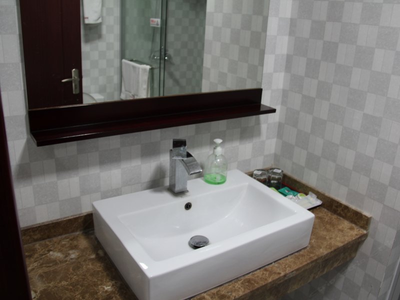 hotelPic