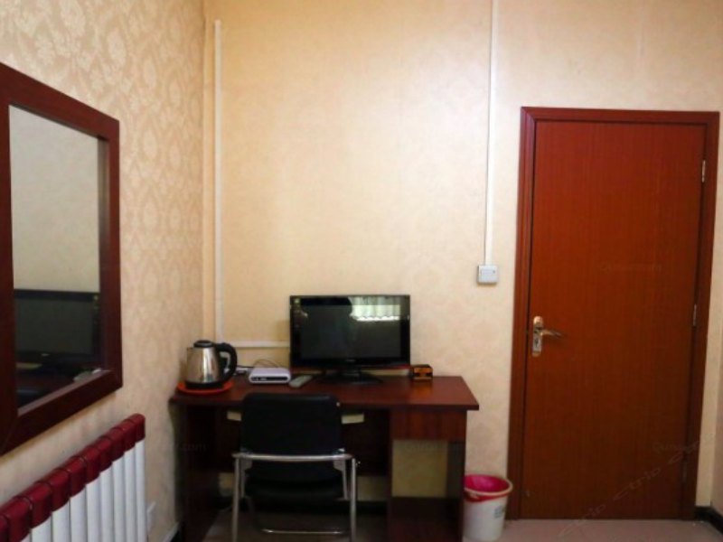 hotelPic