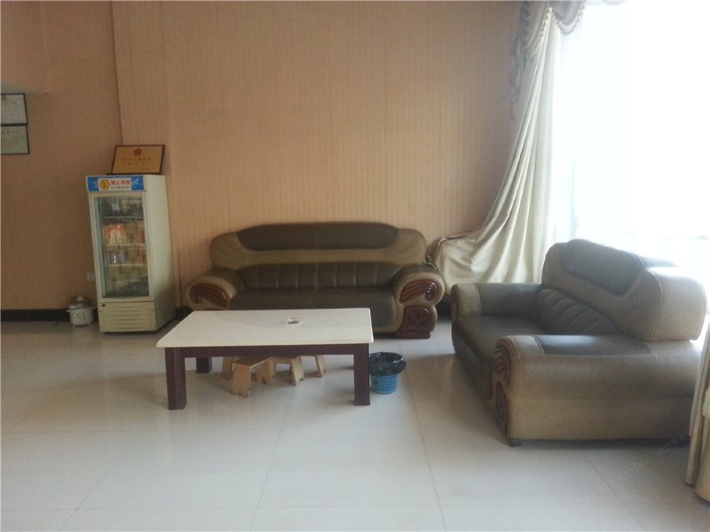 hotelPic