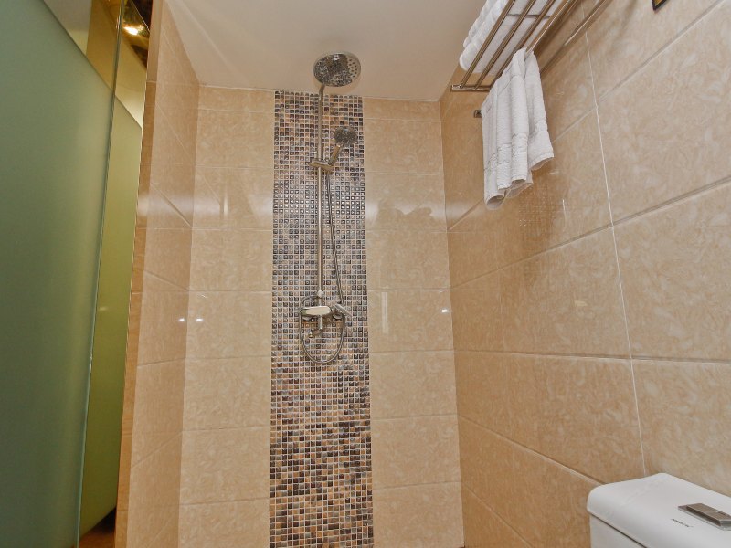 hotelPic