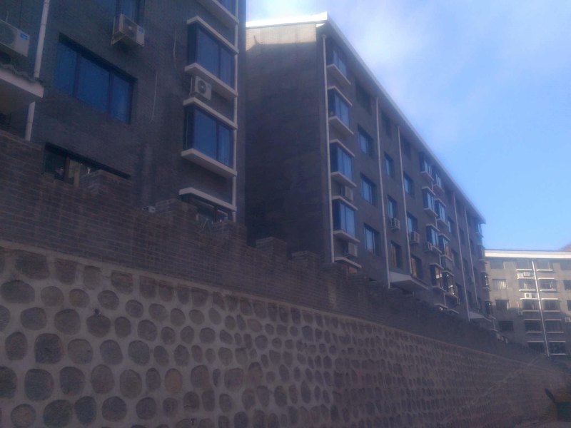 hotelPic