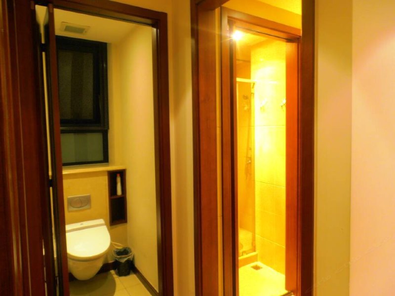 hotelPic