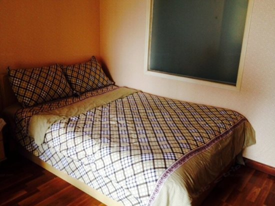 hotelPic