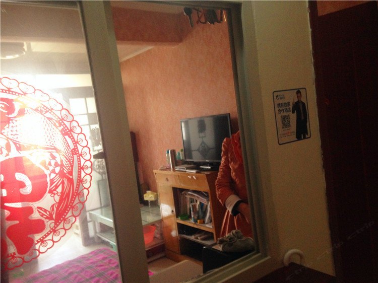 hotelPic