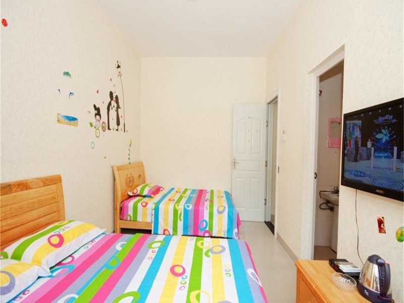 hotelPic