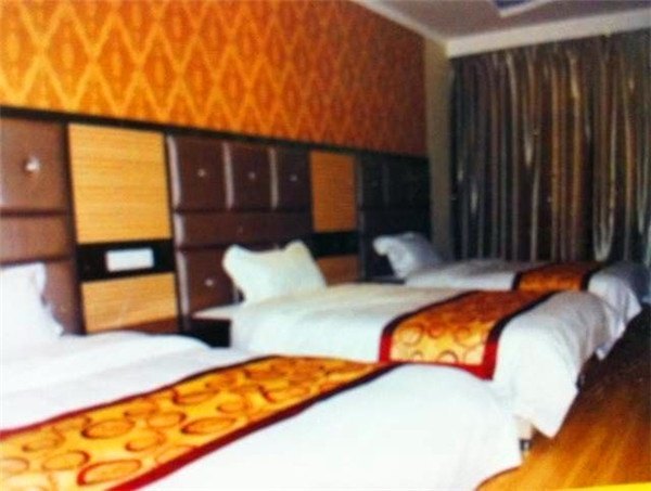 hotelPic