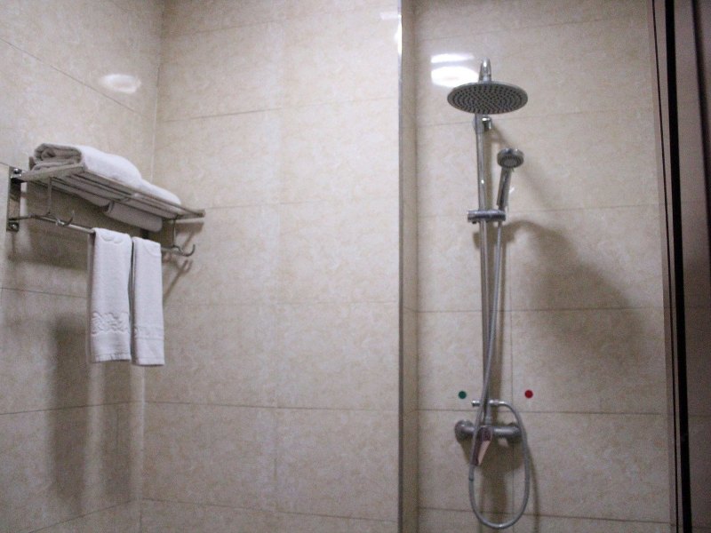 hotelPic