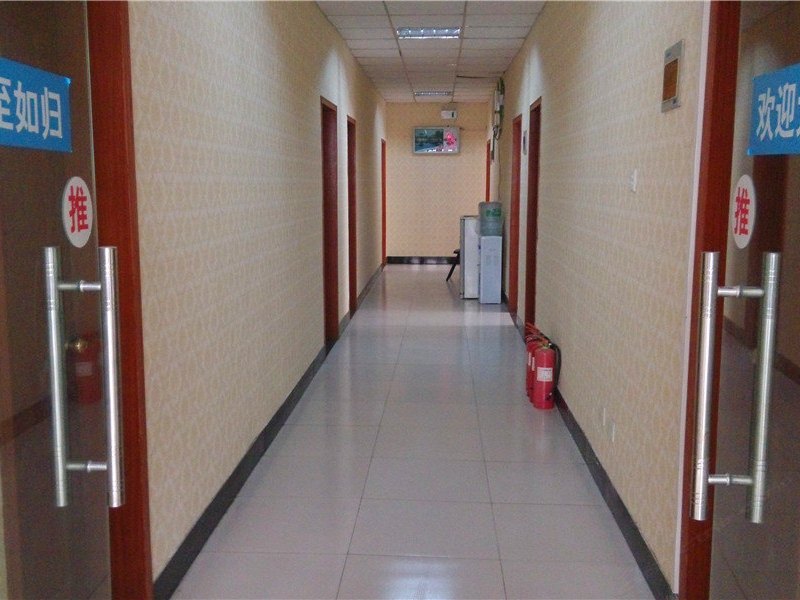 hotelPic