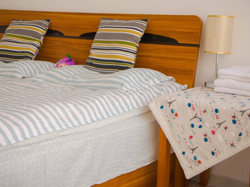 hotelPic