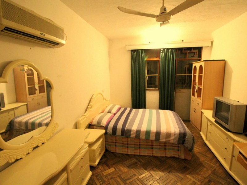 hotelPic