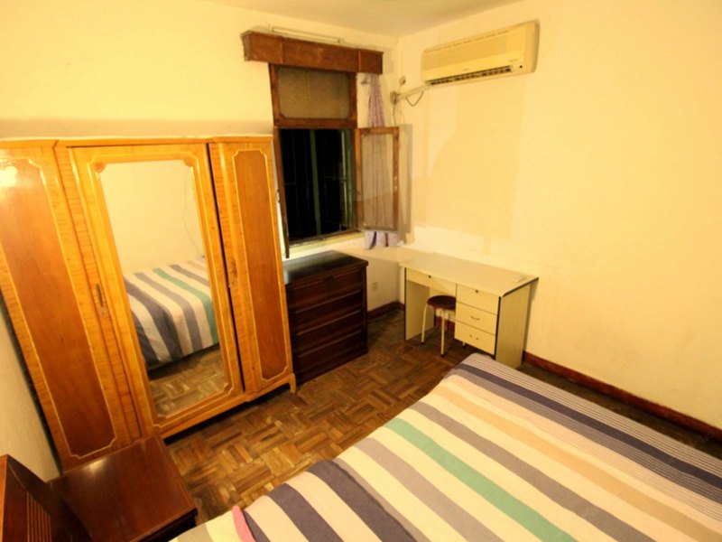 hotelPic