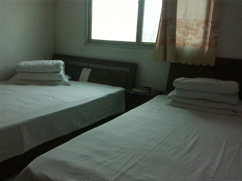 hotelPic