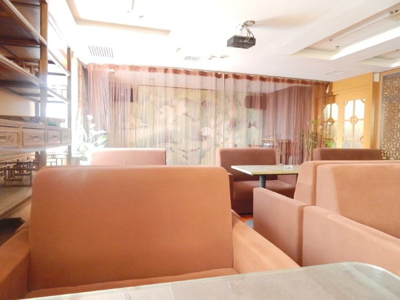 hotelPic