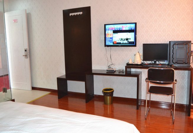 hotelPic