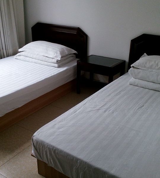 hotelPic
