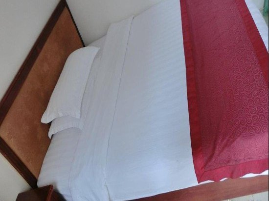 hotelPic