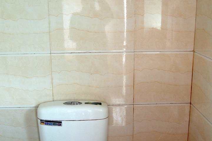hotelPic