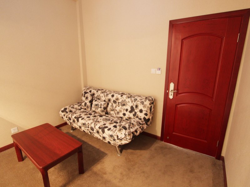 hotelPic