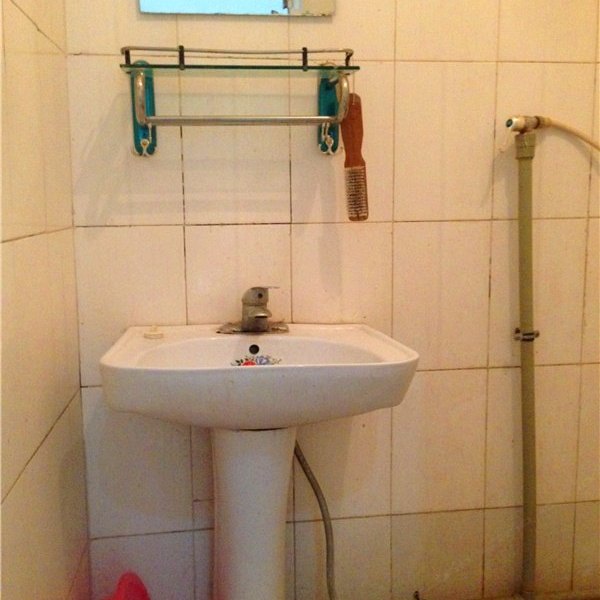 hotelPic