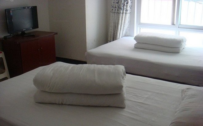 hotelPic