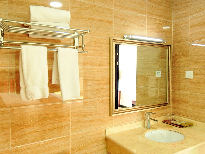 hotelPic