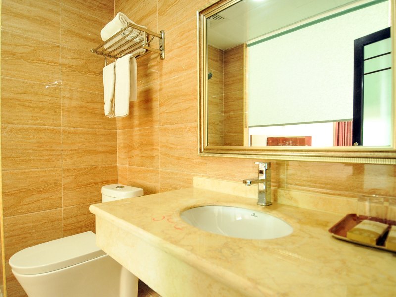 hotelPic
