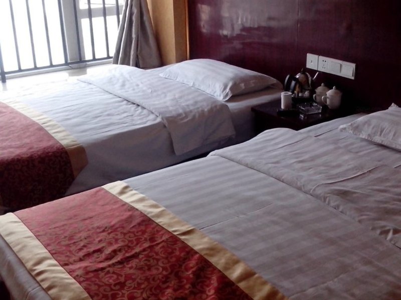 hotelPic