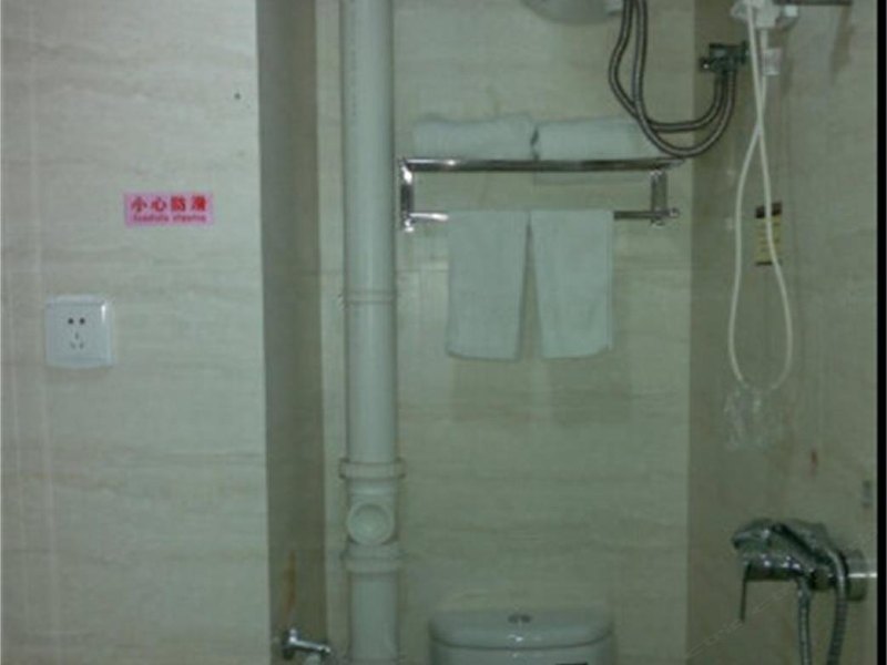 hotelPic