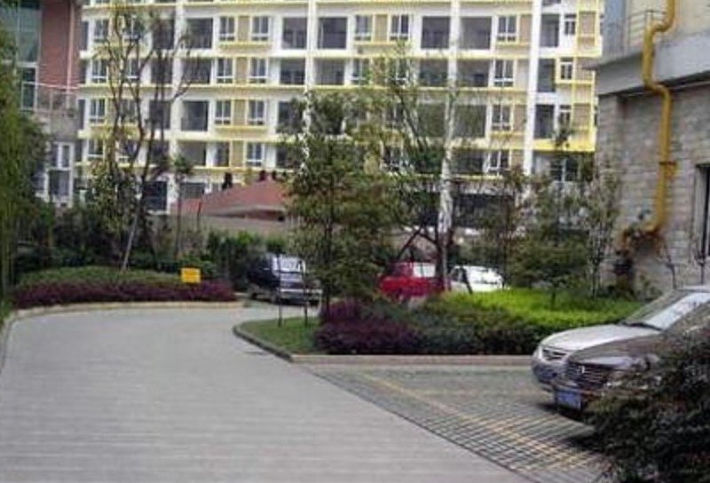 成都东客站东盛旅馆