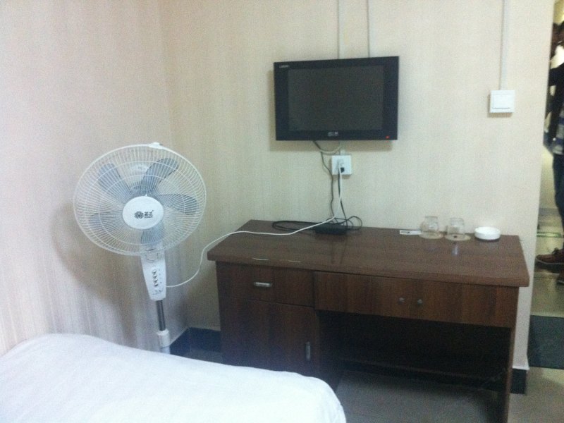 hotelPic