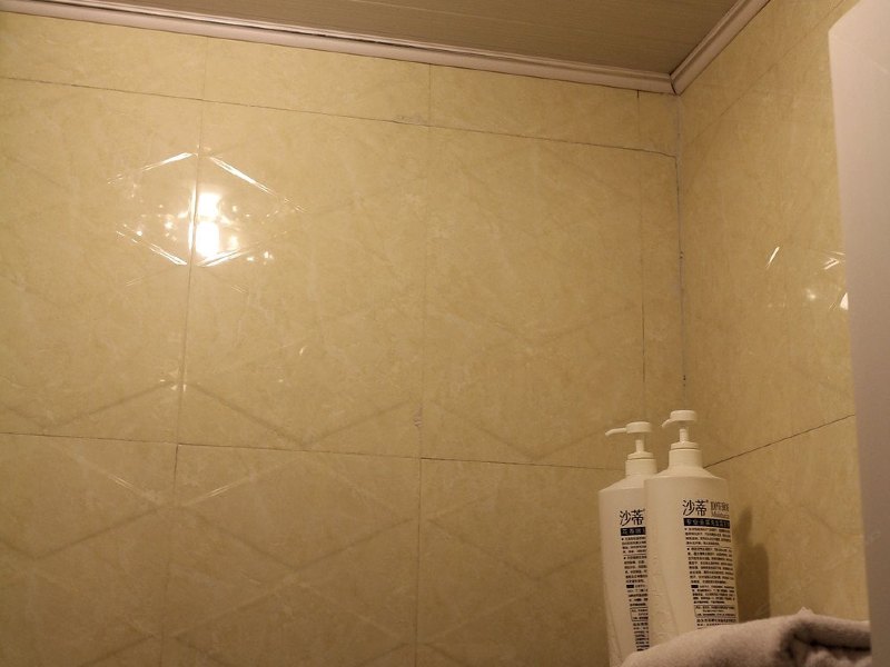hotelPic