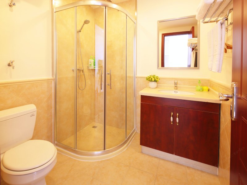 hotelPic