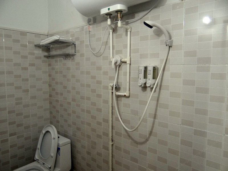 hotelPic