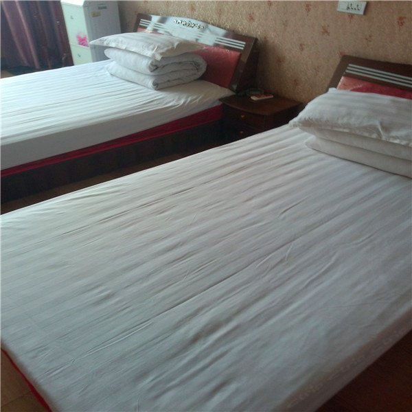 hotelPic