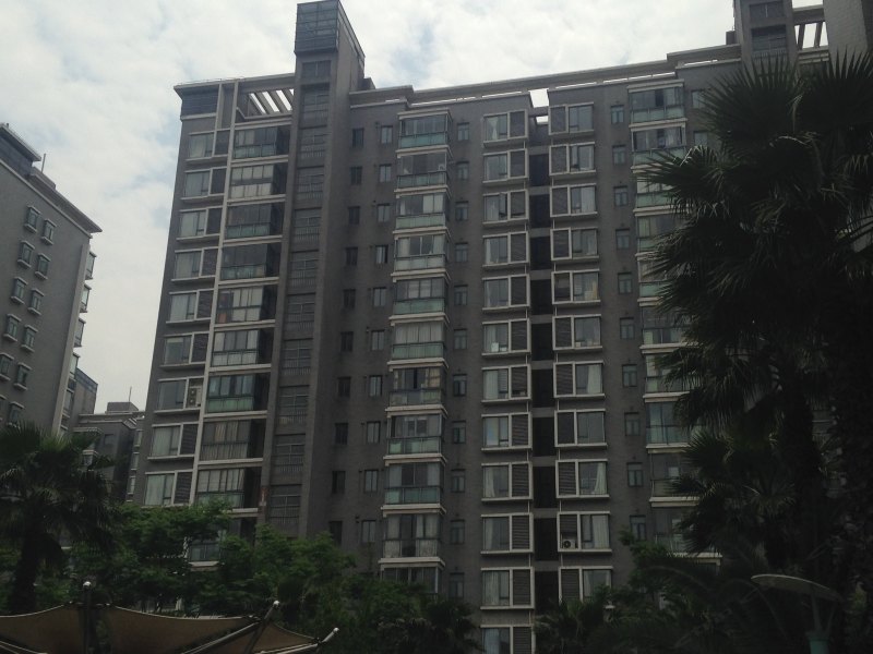 嘉宝日租式公寓(上海江桥万达店)