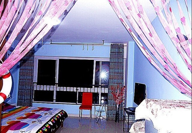 hotelPic