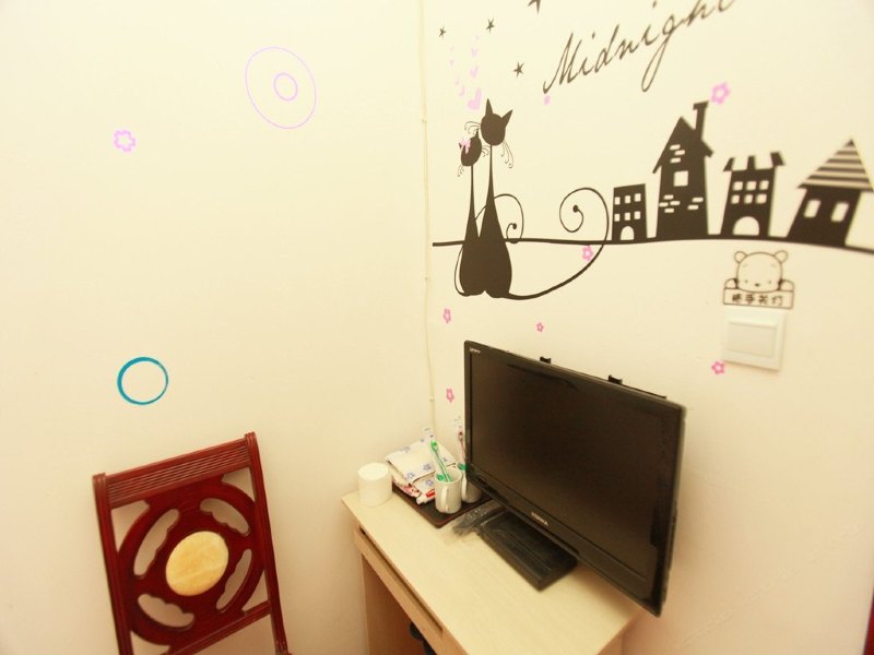hotelPic