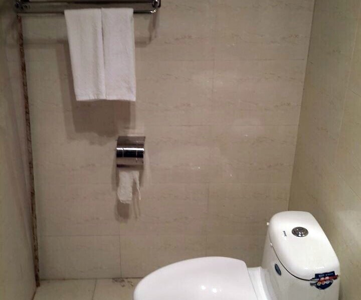 hotelPic