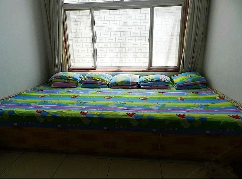 hotelPic