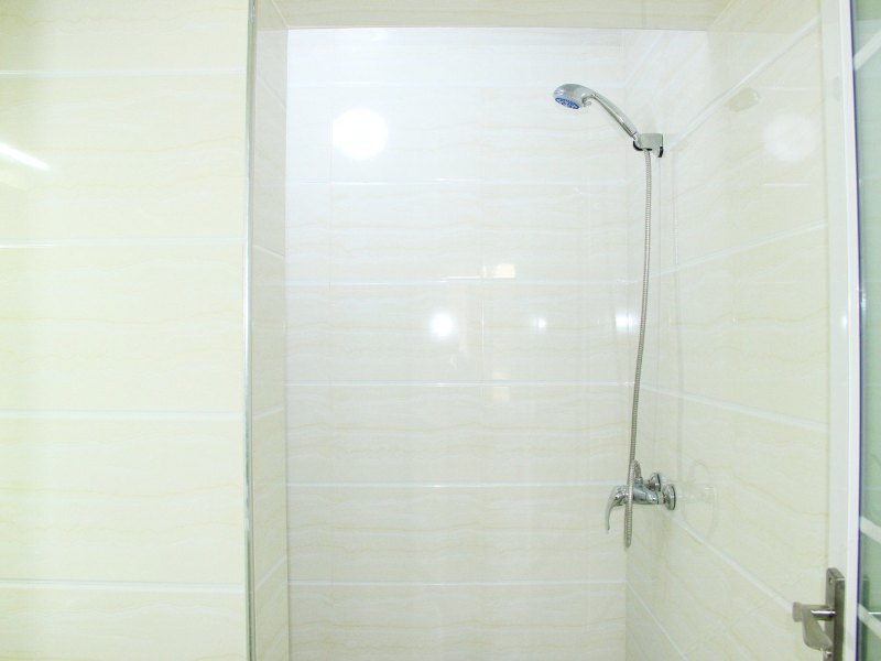 hotelPic