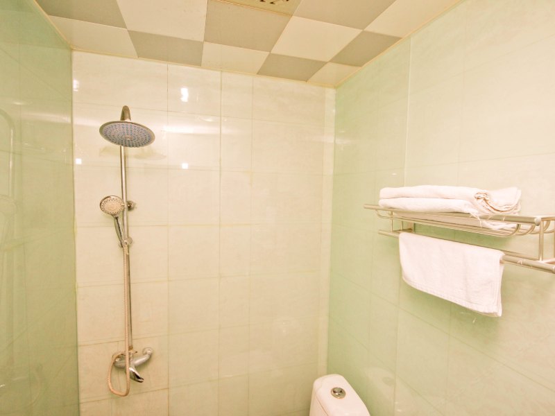 hotelPic