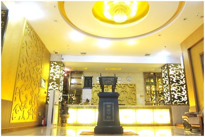 hotelPic