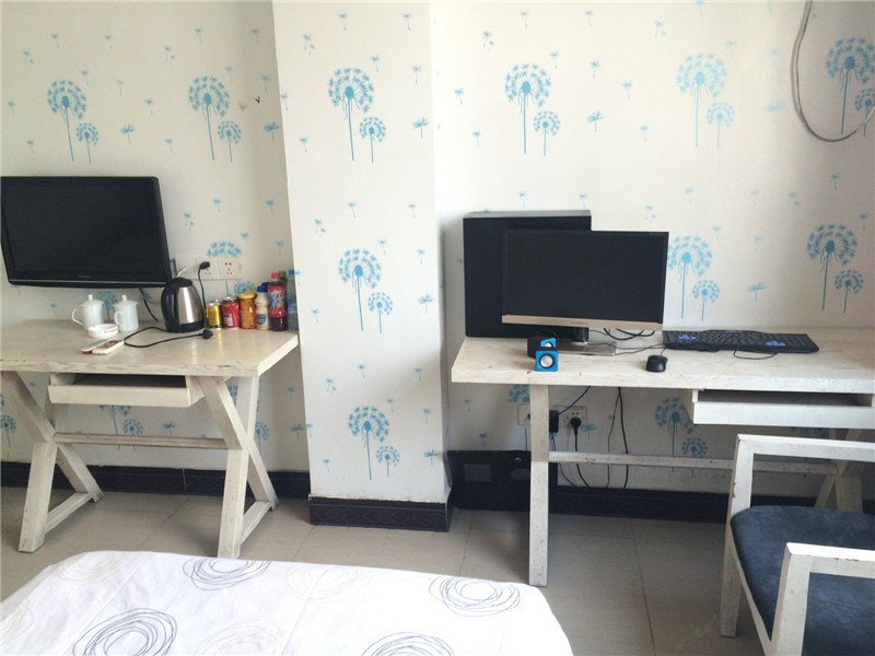 hotelPic