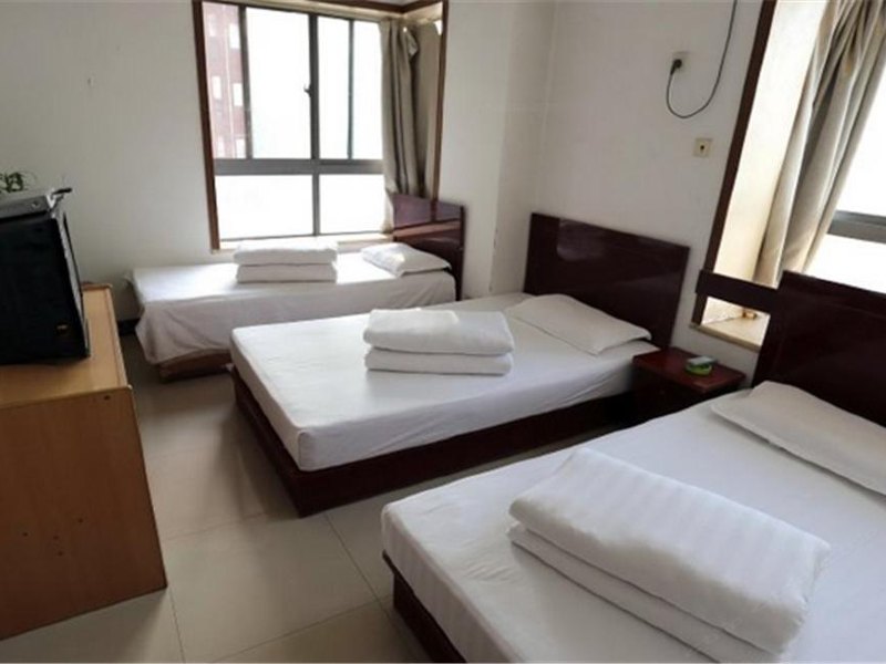 hotelPic