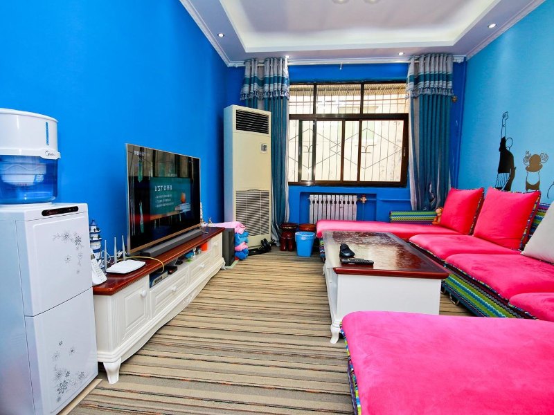 hotelPic