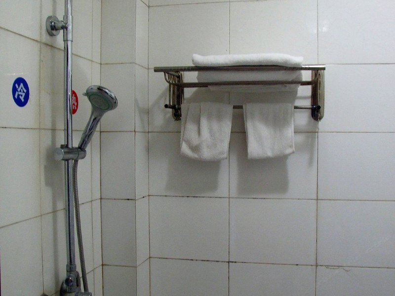 hotelPic