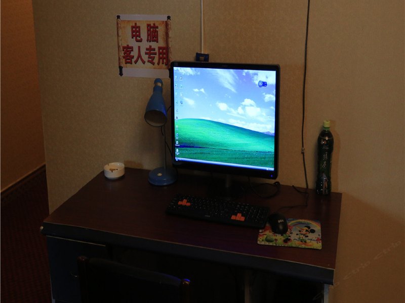 hotelPic