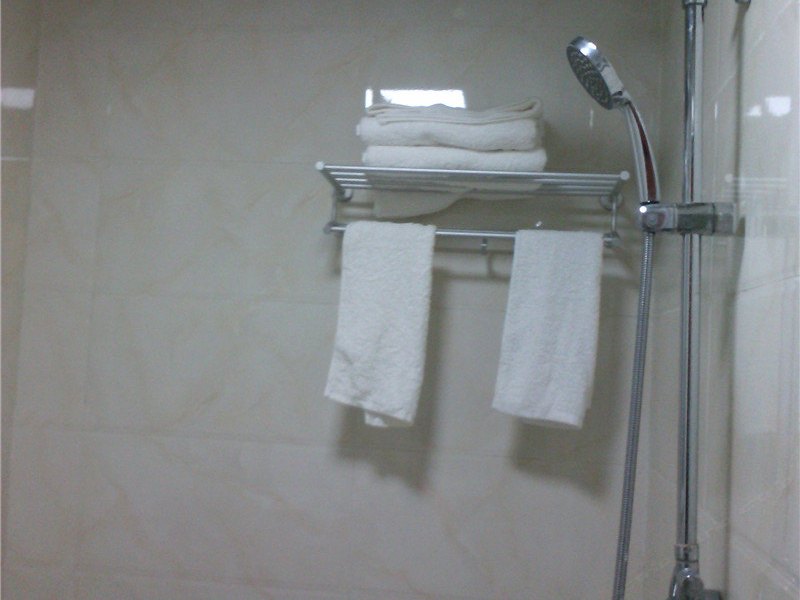 hotelPic