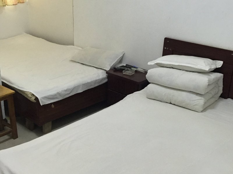 hotelPic